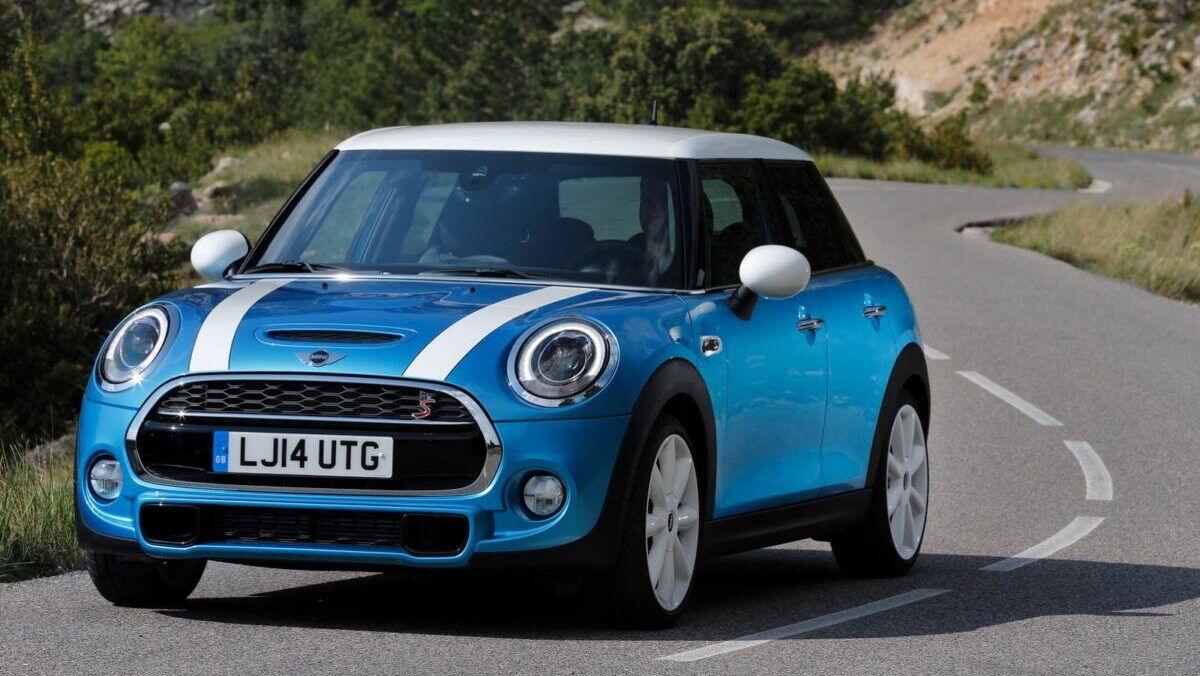MINI Cooper 5-door
