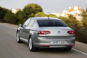 Volkswagen Passat B8 záď a zadní světla