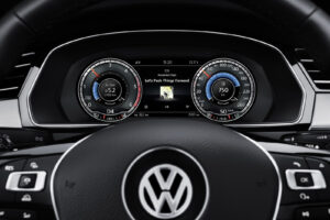 Volkswagen Passat B8 interiér – palubní deska
