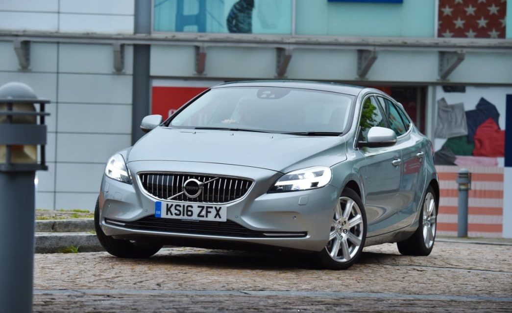 Nejrychlejší cesta k novému vozu Volvo – operativní leasing od Srba Servis
