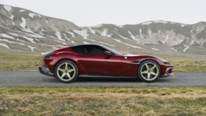 Ferrari 12Cilindri Manuale